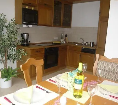 아파트 In Witzelroda Mit Grill Und Garten *