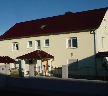 아파트 In Witzelroda Mit Grill Und Garten